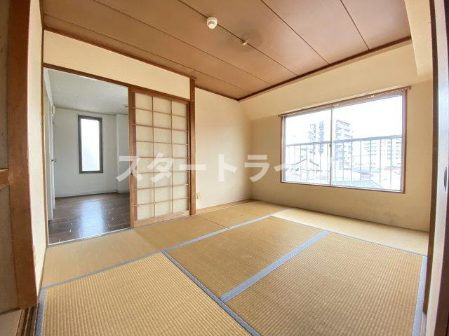 大阪市淀川区十三東１丁目の賃貸マンションの寝室