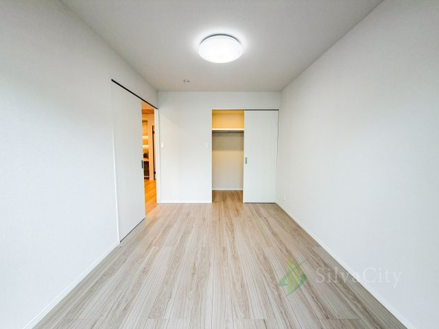 日商岩井大岡山第2マンションB棟の洋室