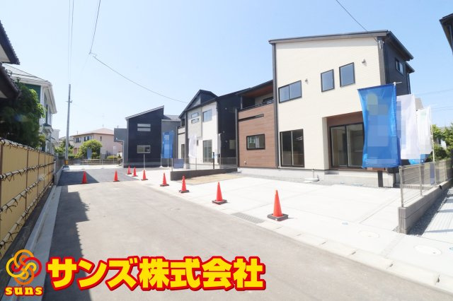 郡山市久留米2丁目　　　　4号棟　　　桜小学校、郡山第３中学区の外観|南東側から見た区画全体