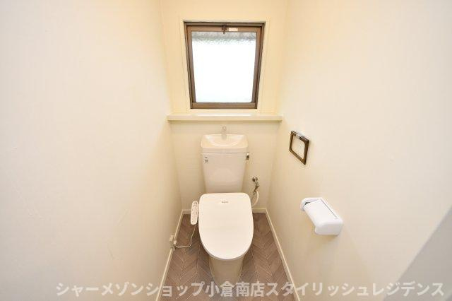 妙見町4番11号貸家のトイレ