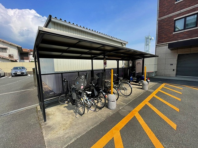 アネックスミタカ学園前のその他共用部分|駐輪場です。