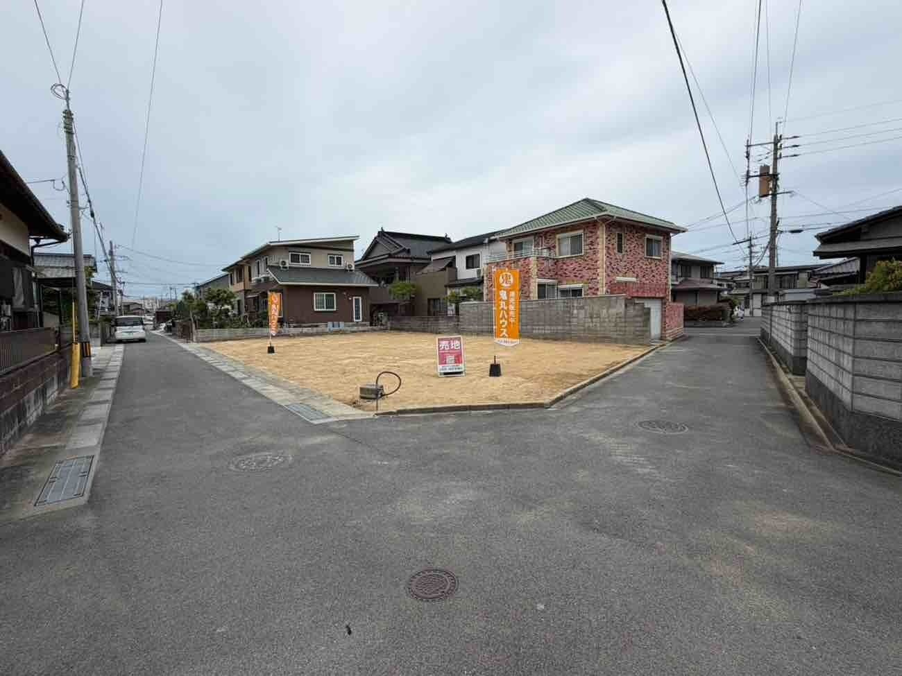 頃末南二丁目（3期）の前面道路含む現地写真