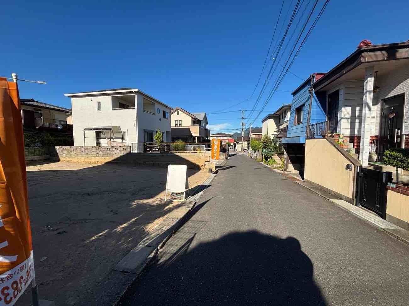 鷹見台一丁目の前面道路含む現地写真|現地（2026年7月27日）撮影