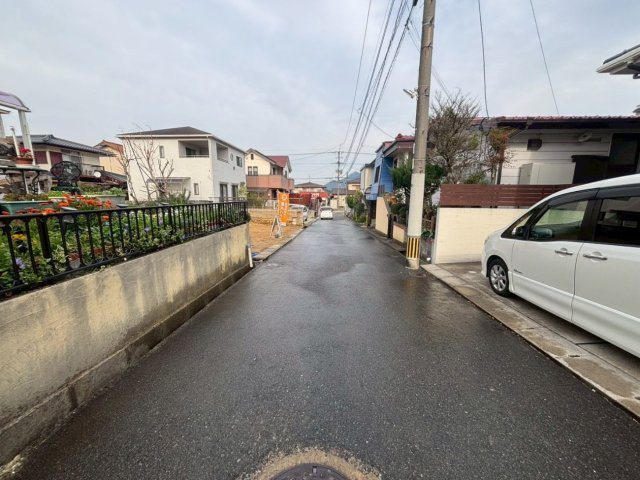 鷹見台一丁目の前面道路含む現地写真|現地（2026年4月8日）撮影