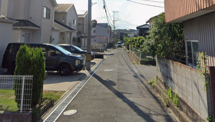 湯川新町一丁目（9期）の前面道路含む現地写真