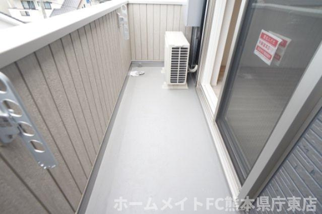 上益城郡益城町大字広崎のアパートのバルコニー