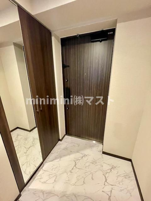 ソルレヴェンテ新梅田の玄関