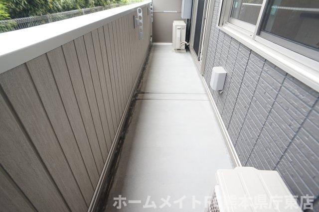 上益城郡益城町大字広崎のアパートのバルコニー