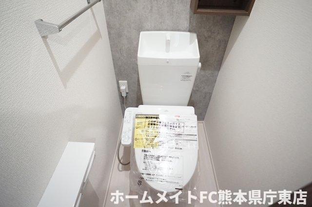 上益城郡益城町大字広崎のアパートのトイレ