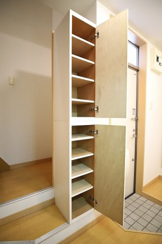 DCT大橋の玄関|シューズボックス完備、単身様へおすすめ♪