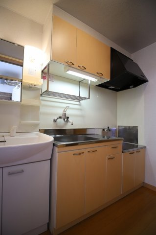 DCT大橋のキッチン|角部屋、室内洗濯置場完備♪洗髪洗面化粧台あります。
