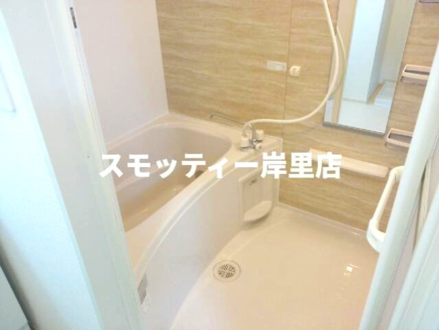 グランソレイユの浴室
