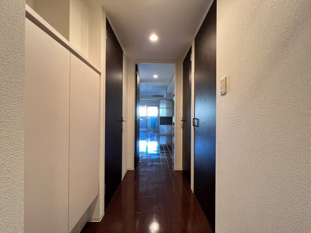 SERENiTE本町エコートの玄関