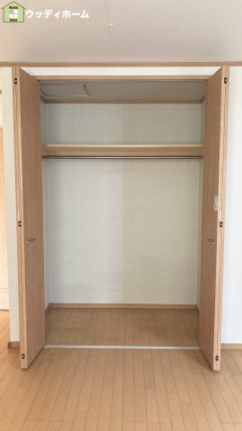 草加市青柳8丁目　中古一戸建ての収納