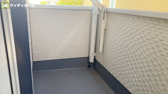 草加市青柳8丁目　中古一戸建てのバルコニー
