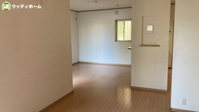 草加市青柳8丁目　中古一戸建ての居間・リビング