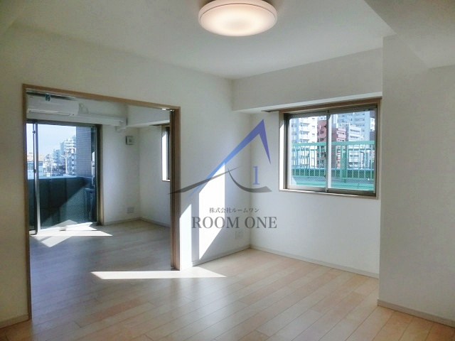ｉ－Ｇａｔｅの居間・リビング|洋室のお部屋です。