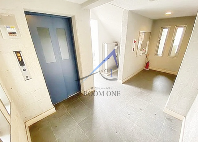 ＬＥ－ＬＩＯＮ　Ｔｏｙｏｓｕ　ＷＩＳＥ　Ｒｅｓｉｄｅｎｃｅのエントランス|エントランスです。