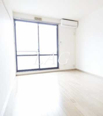 【居間・リビング】 | アムール | 洋室のお部屋です。