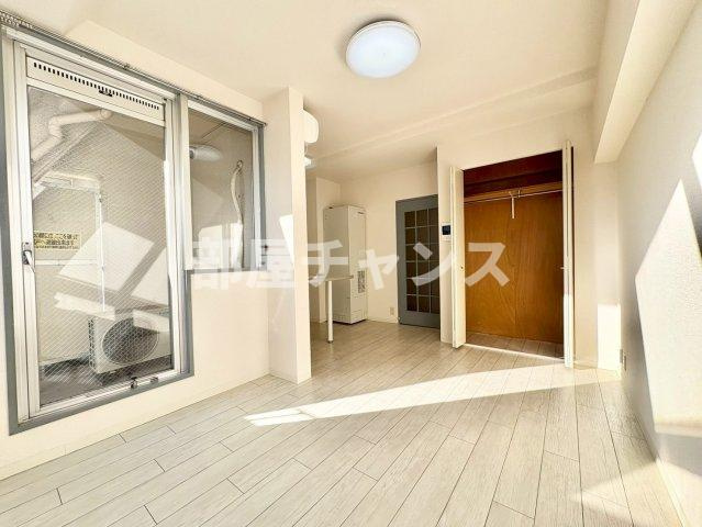 アーバンポイント新栄の寝室