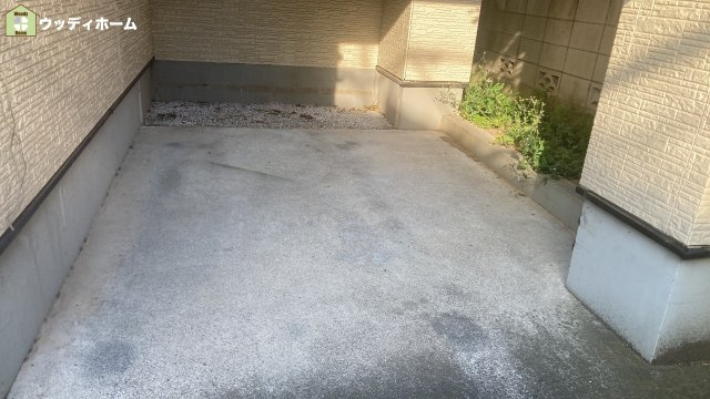 草加市小山2丁目　中古一戸建ての駐車場