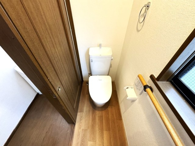 田島町中古戸建のトイレ