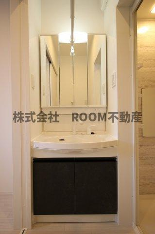 CASTELLO　Dの独立洗面台|独立洗面台、朝の身支度には欠かせません