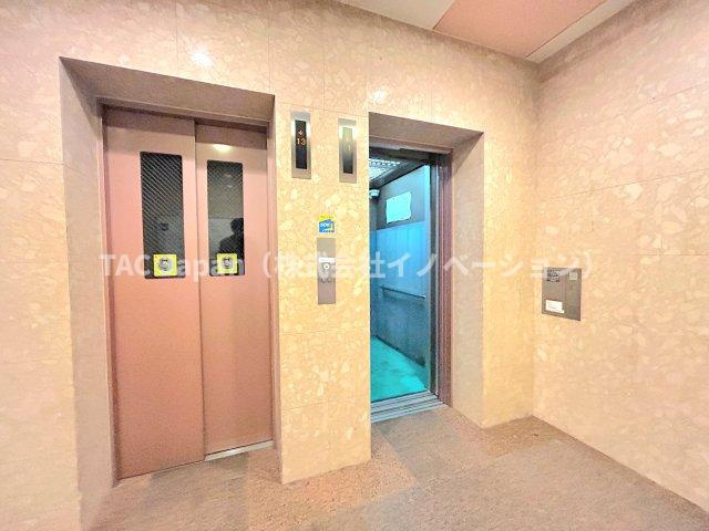 マークス亀戸のその他共用部分|～Elevator～
エレベーターは2機設置。朝の混雑時にスムーズにエレベーターに乗れるかどうかは、貴重な時間を左右する大事なポイント。現地見学時にはぜひチェックしてみてください。