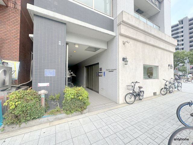 アプライズ西長堀　仲介手数料無料のエントランス