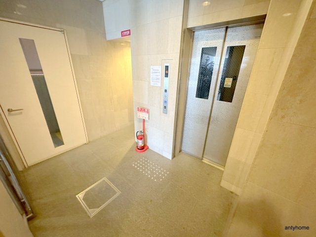 アプライズ西長堀　仲介手数料無料のロビー