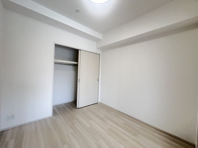 【寝室】プレジオ阿波座 