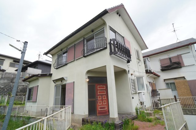 生駒郡斑鳩町龍田西6丁目戸建