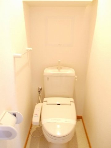 セレーノⅠのトイレ|ゆったりとした空間のトイレです
