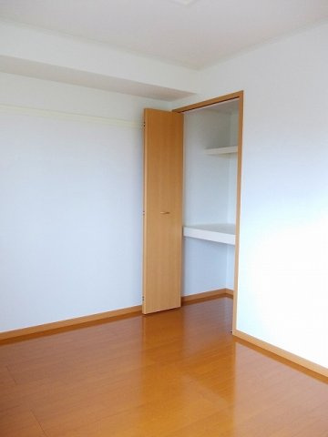 セレーノⅠの内装|明るい室内です