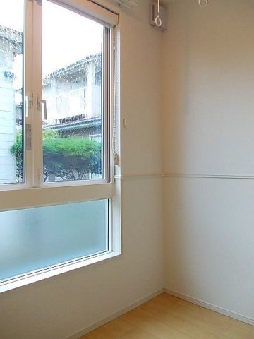 グラース　シュクルのバルコニー|暖かな日差しのふりそそぐバルコニー