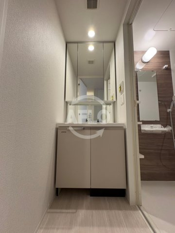 コンフォリア・リヴ大阪本町（開平小学校区）の洗面所|コンフォリア・リヴ大阪本町　洗面所