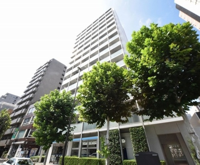 港区三田５丁目の賃貸マンションの外観