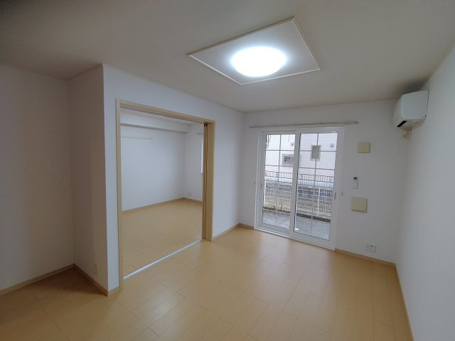 ブライト・スクエアBの居間・リビング
