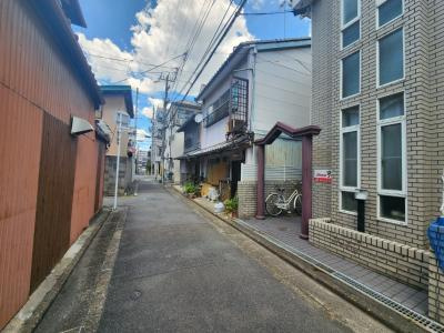 ソレイユ21四条大宮の周辺|前面道路