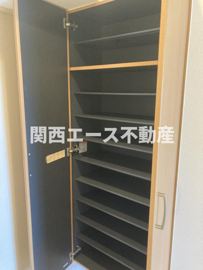 【玄関】 | メゾンルミエール