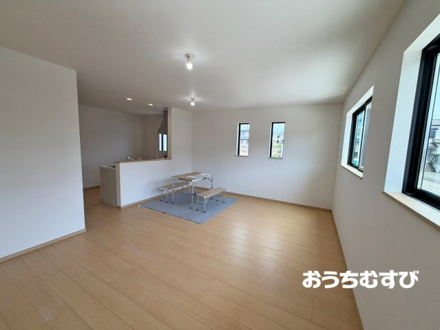 尾張旭市柏井町の居間・リビング