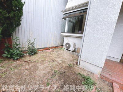 【庭】 | 安田4丁目貸家