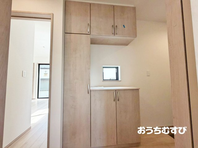 小牧市本庄57番(全1棟)の玄関