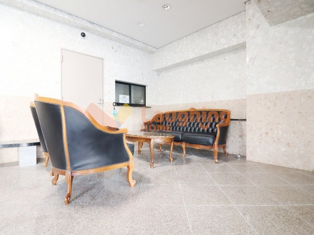 久留米市御井町の賃貸マンションのエントランス
