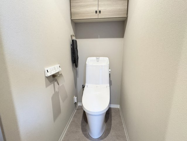 エスリード雲雀丘花屋敷のトイレ