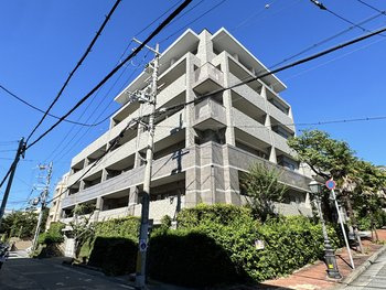エスリード雲雀丘花屋敷