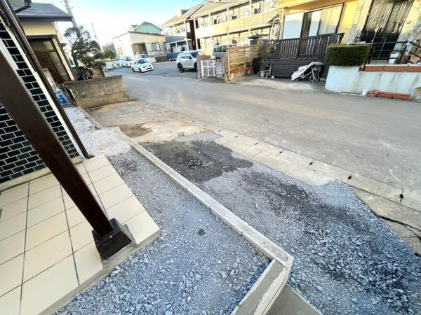 宇都宮市江曽島町　３ＬＤＫ　中古住宅の駐車場
