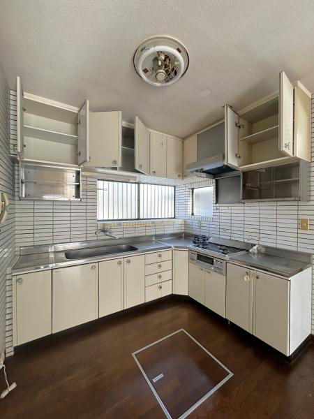 宇都宮市砥上町　３ＬＤＫ　中古住宅のキッチン