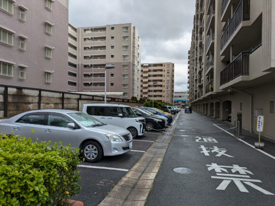 東急ドエル奈良パークビレッジの駐車場