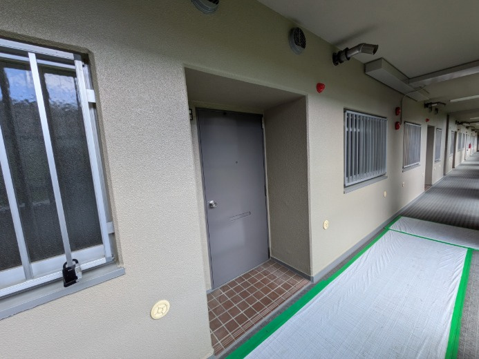 東急ドエル奈良パークビレッジの玄関
